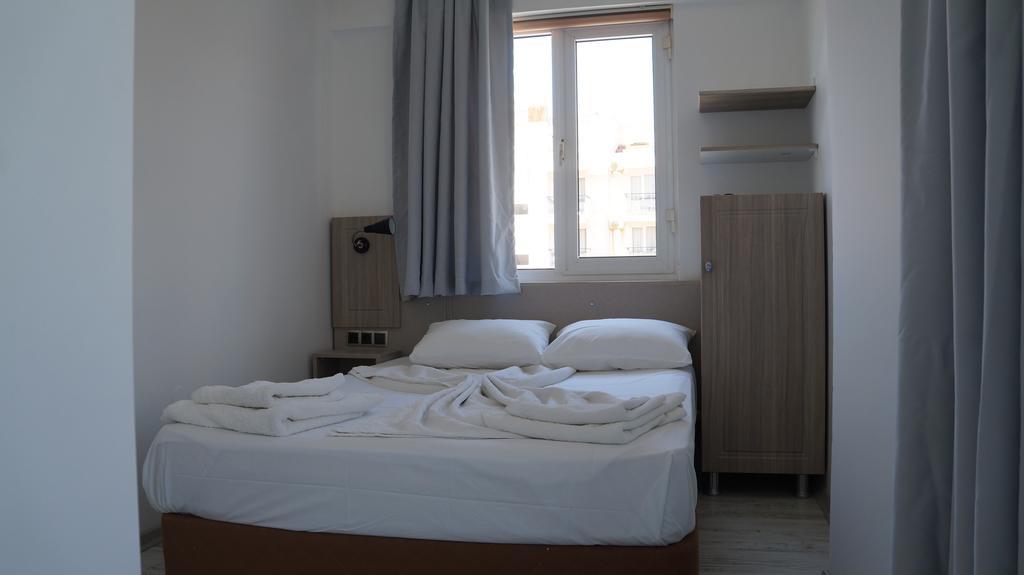 Hotel Marine Айвалык Экстерьер фото