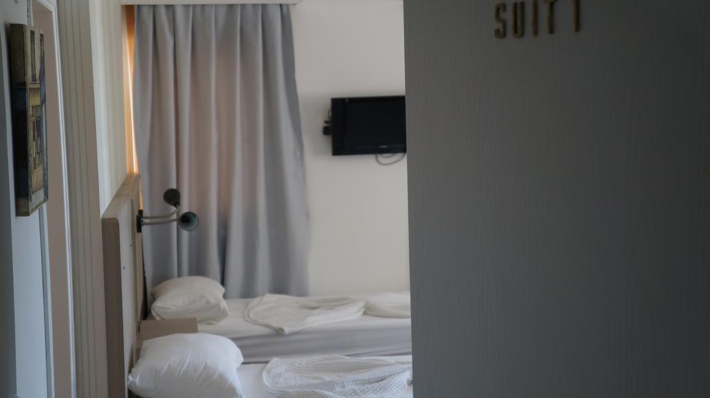 Hotel Marine Айвалык Экстерьер фото
