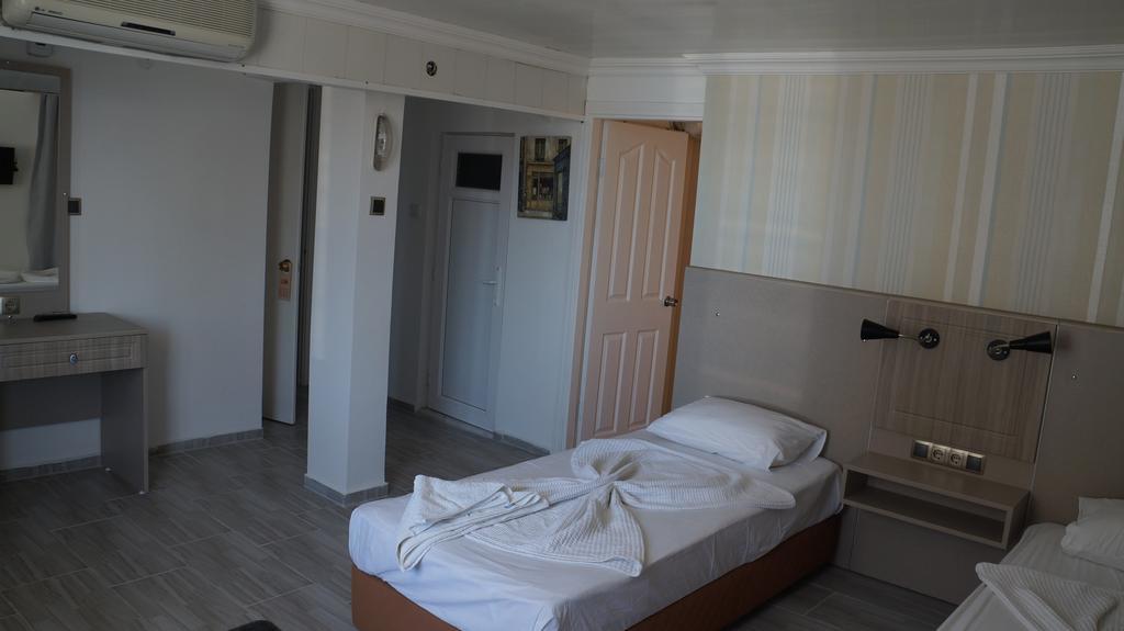 Hotel Marine Айвалык Экстерьер фото