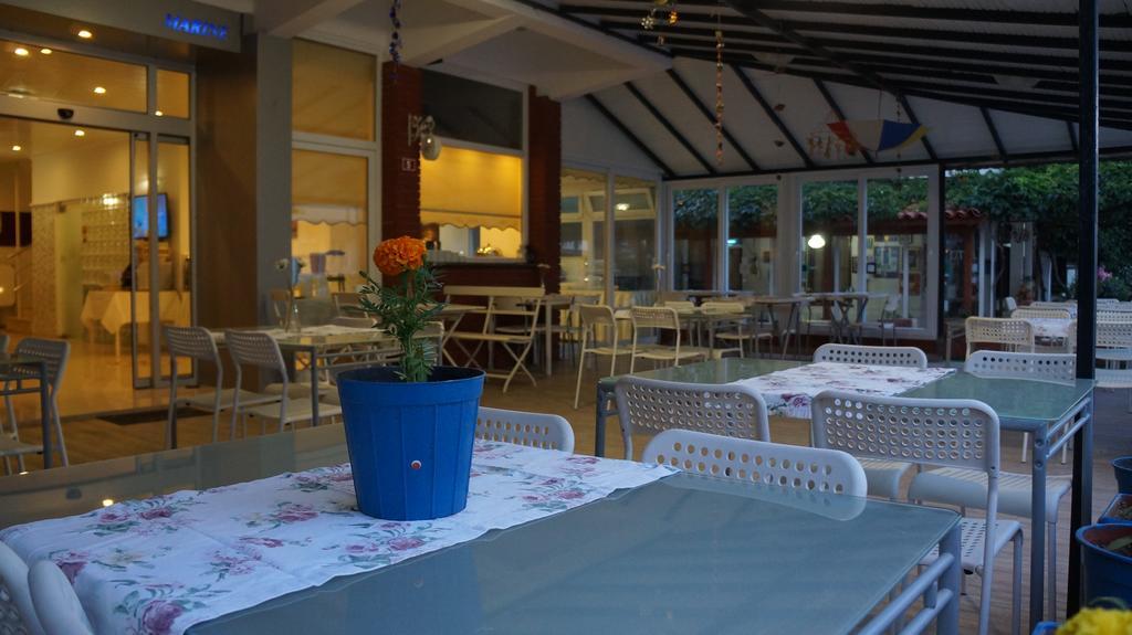 Hotel Marine Айвалык Экстерьер фото