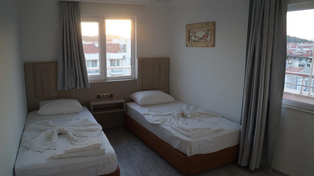 Hotel Marine Айвалык Экстерьер фото