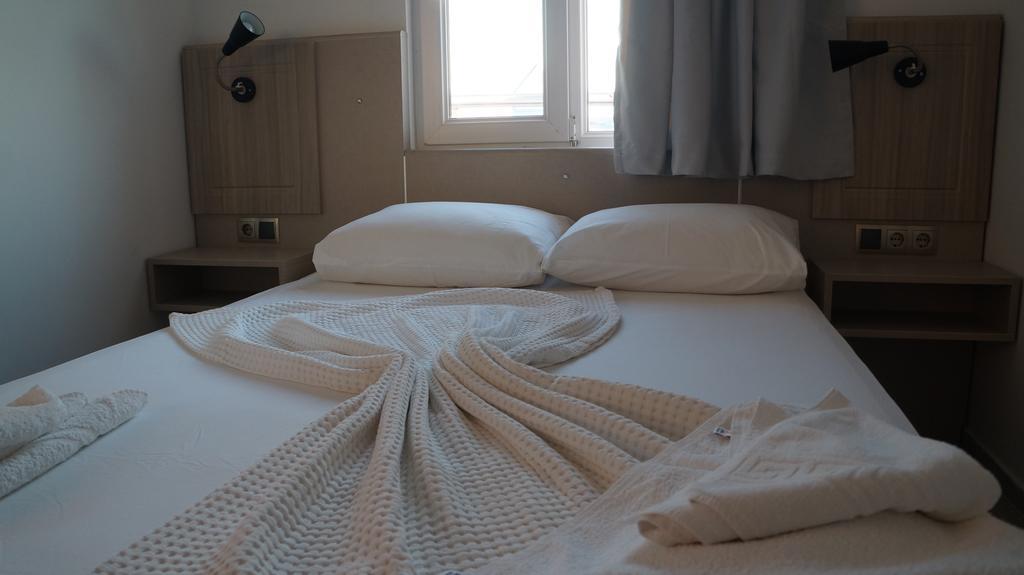 Hotel Marine Айвалык Экстерьер фото